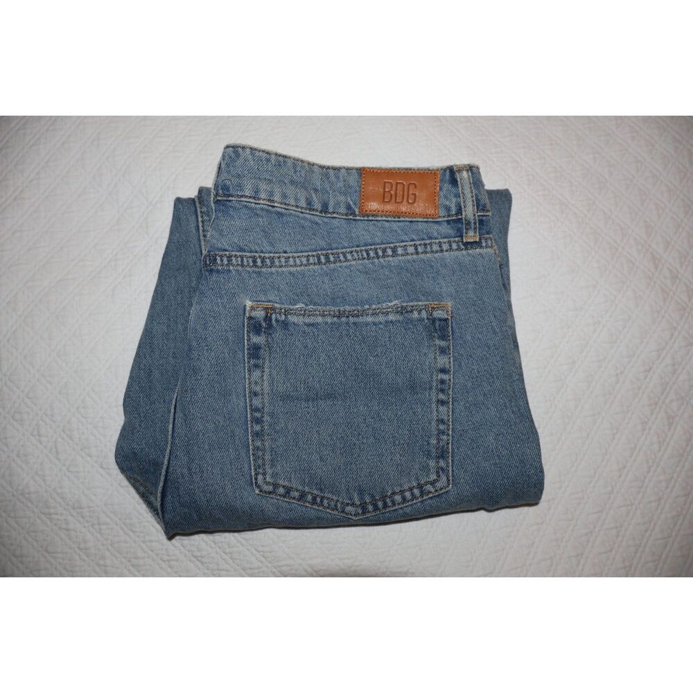 BDG Mom Jeans 32x32 Light Wash